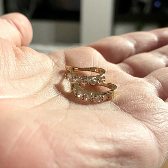 The Icon Pretty 14k Gold plated hoop earrings - Picture 4 of 10